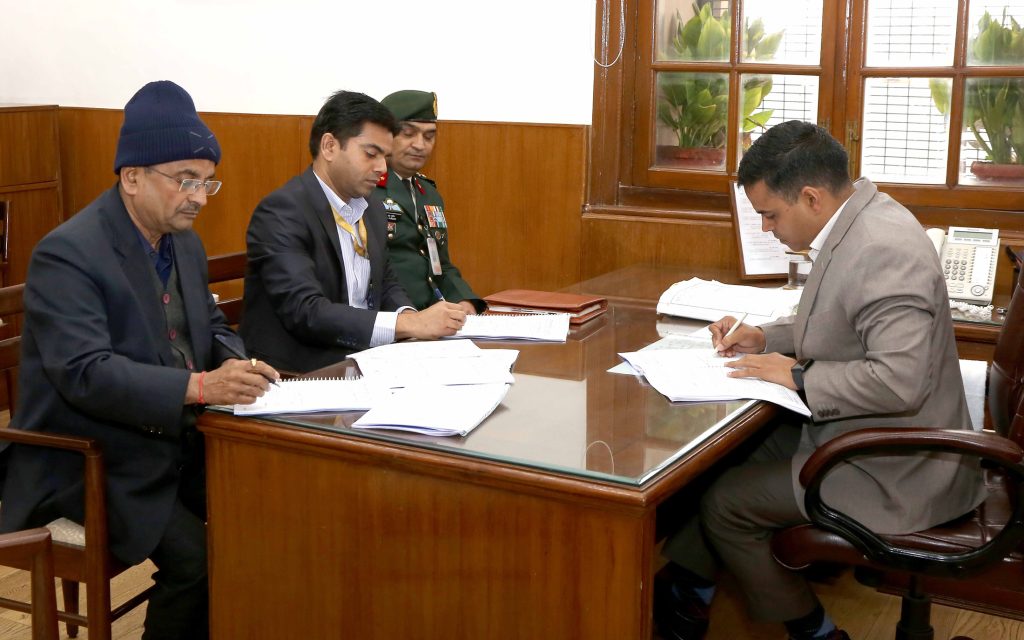 MoD inked contracts worth Rs 802 Crores for Military Equipment - Indian ...
